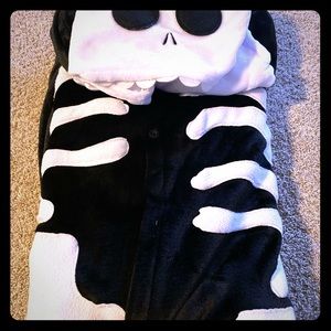 Cosplay oversized skeleton onsie